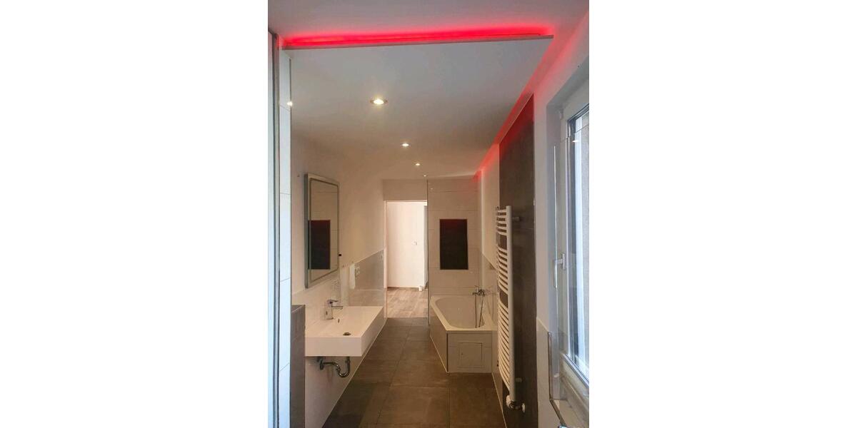 Etagenwohnung Pößneck - 5 Zimmer, 110 m&sup2;, 700&euro; | Angebot:26549030