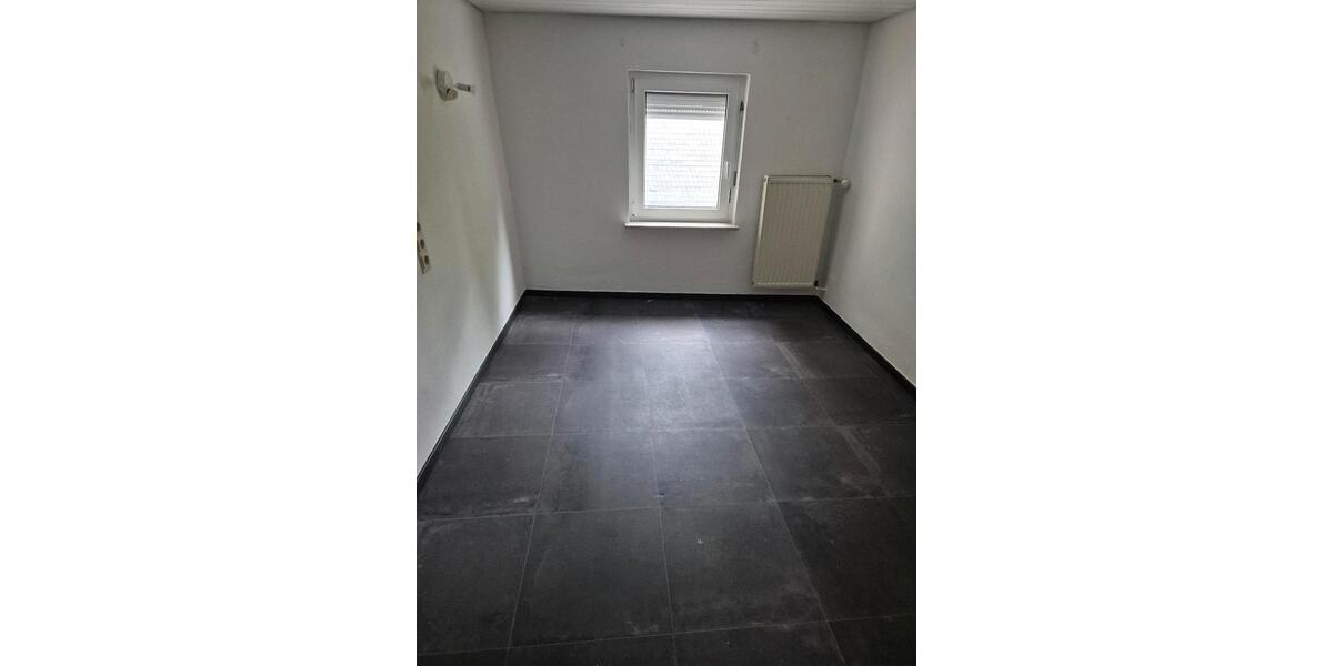Etagenwohnung Wuppertal Cronenberg - 2.5 Zimmer, 65 m&sup2;, 420&euro; | Angebot:26635687