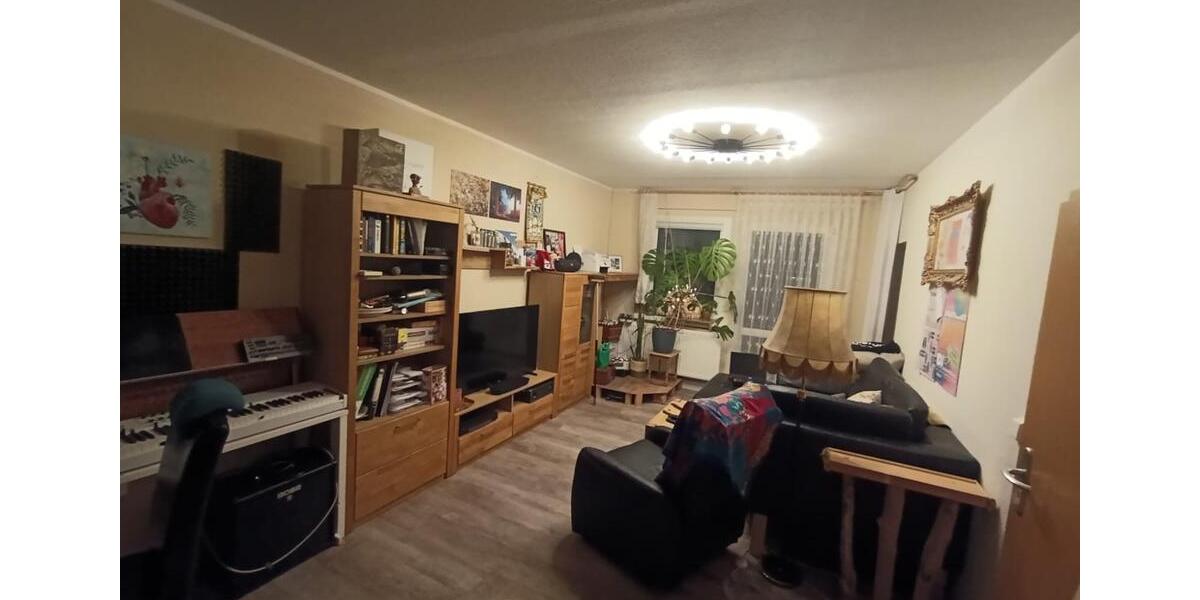 Hochparterre Großolbersdorf - 2 Zimmer, 46 m&sup2;, 230&euro; | Angebot:24690493