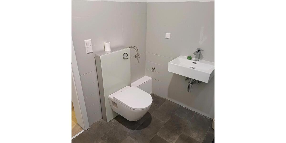 Wohnen auf Zeit Plettenberg - 2 Zimmer, 13 m&sup2;, 380&euro; | Angebot:26040164