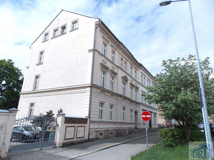 Etagenwohnung Zittau - 2 Zimmer, 64 m&sup2;, 440&euro; | Angebot:25741102