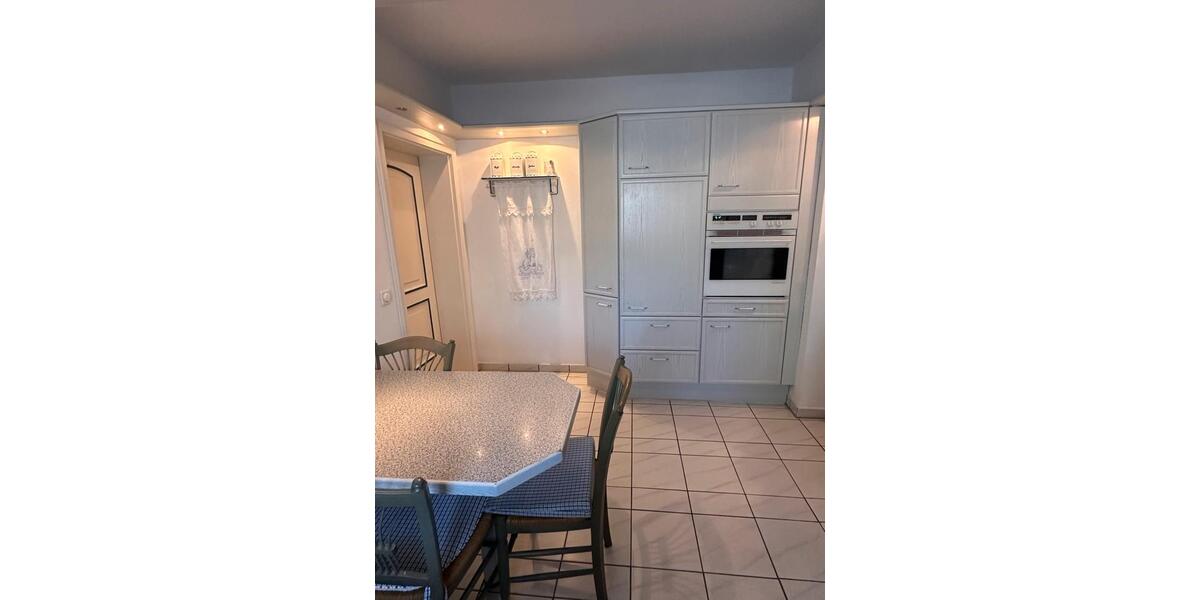 Einfamilienhaus Buxtehude - 2 Zimmer, 183 m&sup2;, 2.700&euro; | Angebot:26091803