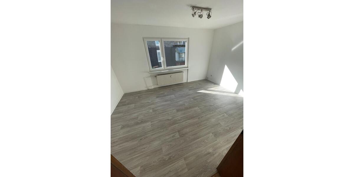 Etagenwohnung Siegen Weidenau - 5 Zimmer, 110 m&sup2;, 286&euro; | Angebot:24751165