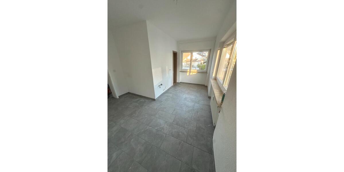 Etagenwohnung Limburg an der Lahn - 3 Zimmer, 88 m&sup2;, 1.300&euro; | Angebot:26272074
