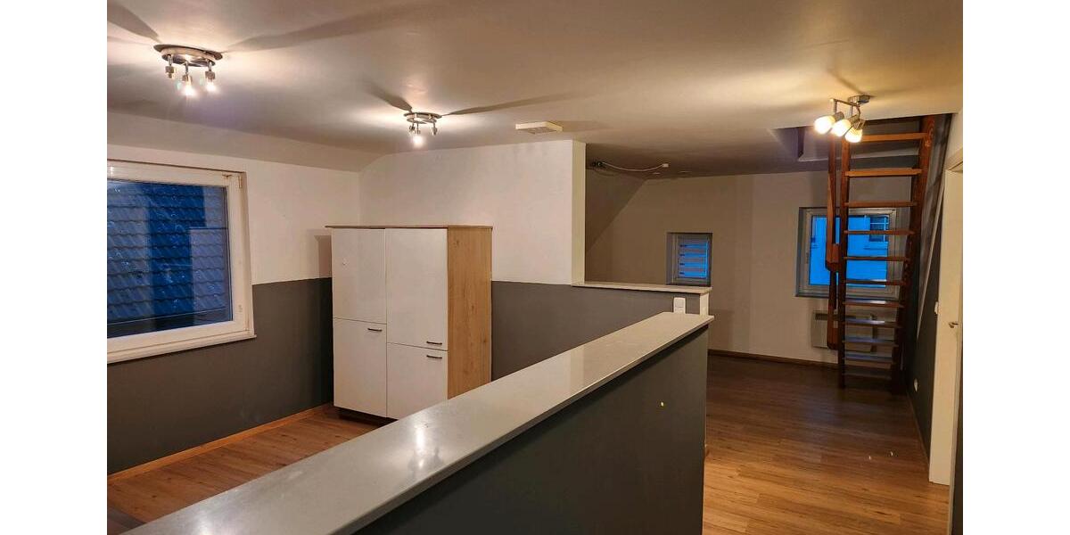 Dachgeschoßwohnung Weiltingen - 4 Zimmer, 88 m&sup2;, 780&euro; | Angebot:25217474
