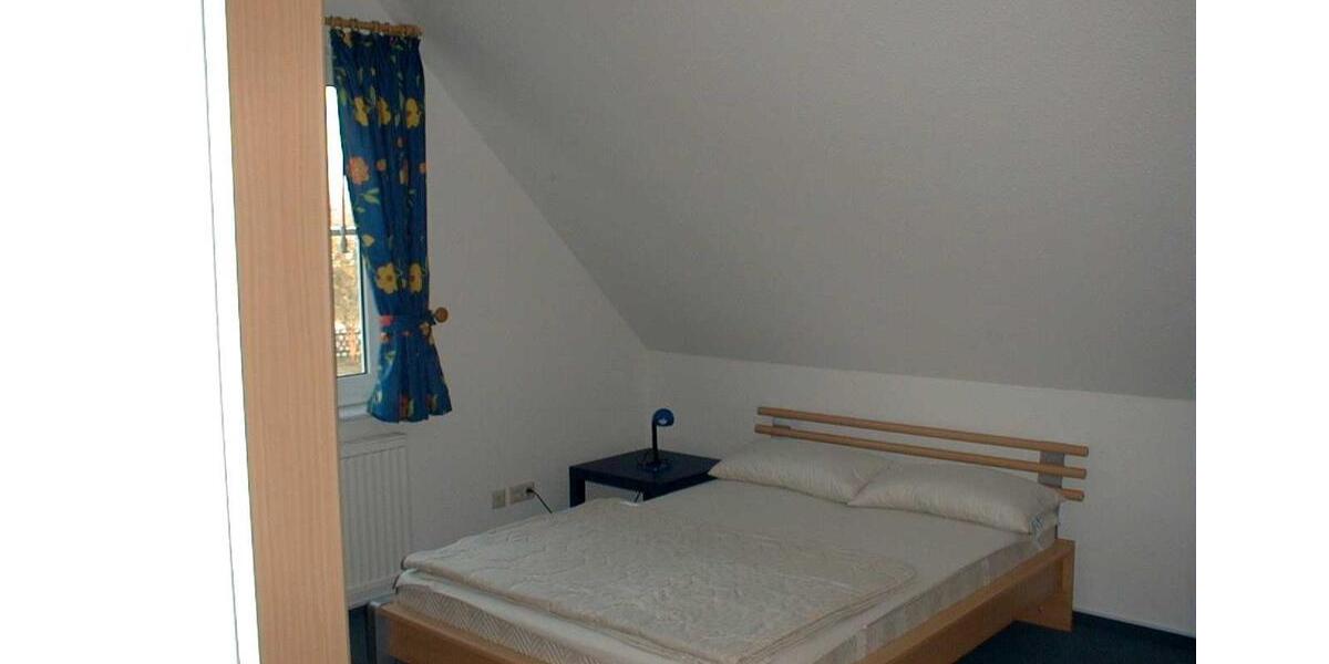 Dachgeschoßwohnung Cuxhaven Groden - 4 Zimmer, 82 m&sup2;, 750&euro; | Angebot:24876682