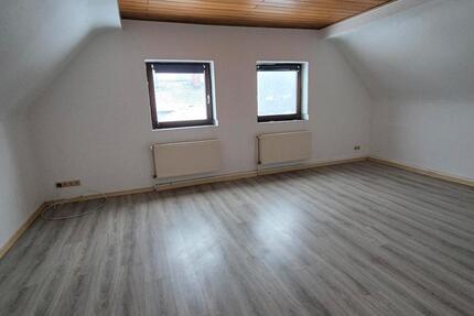 3 Zimmer Obergeschoss WohnungStellplatz Garage 3 zimmer