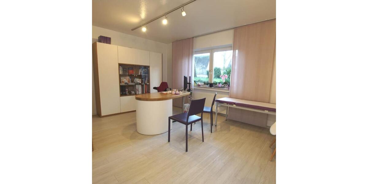 Praxis-Bürofläche 150–300 m² | auch Teilvermietung zimmer
