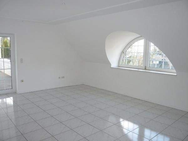 Etagenwohnung Herford Innenstadt - 4 Zimmer, 150 m&sup2;, 1.200&euro; | Angebot:25998879