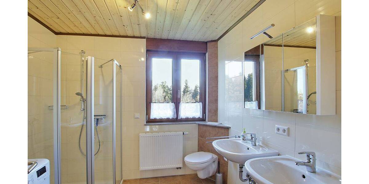 Etagenwohnung Calw Altburg - 3 Zimmer, 108 m&sup2;, 1.100&euro; | Angebot:26092605