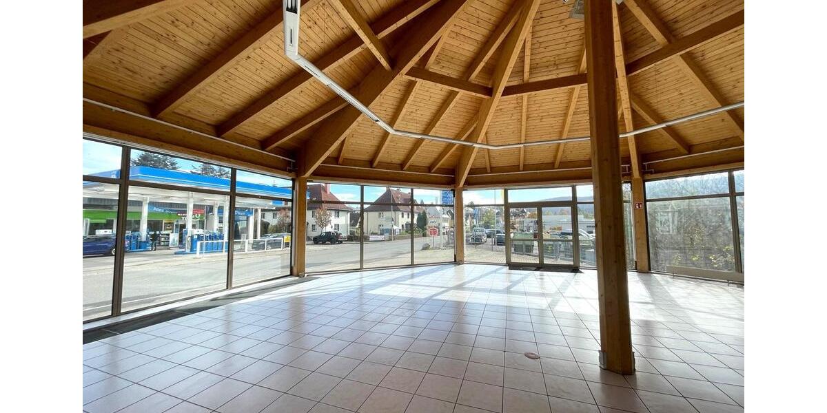 Gewerbeobjekt Titisee-Neustadt Neustadt - 1.700&euro; | Angebot:26126260