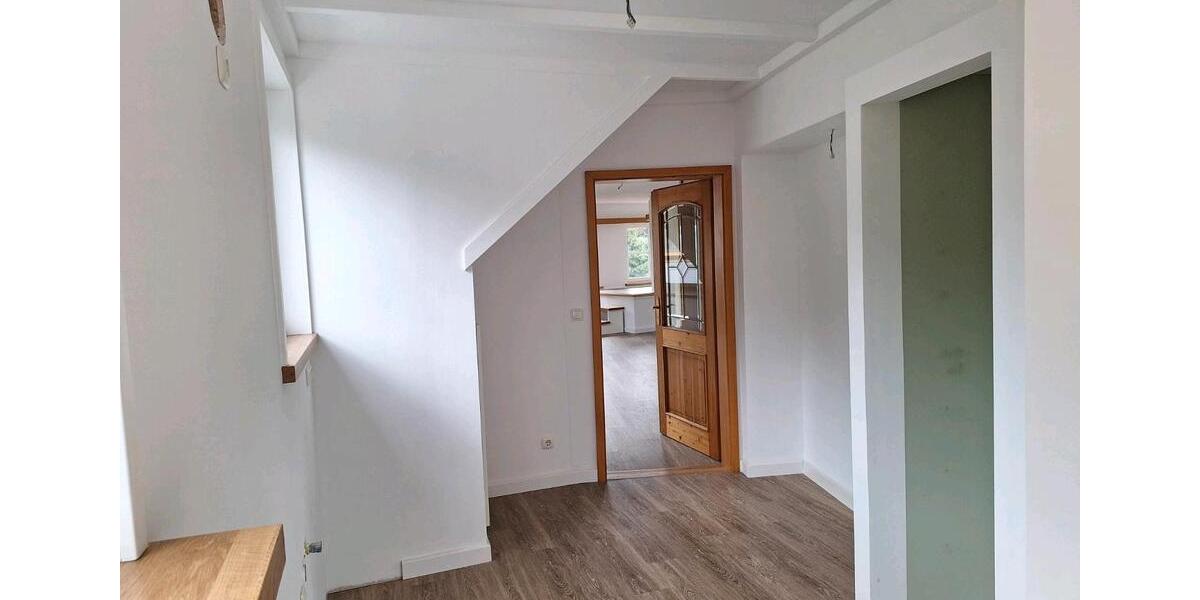 Dachgeschoßwohnung Nettetal - 1 Zimmer, 72 m&sup2;, 830&euro; | Angebot:25180569