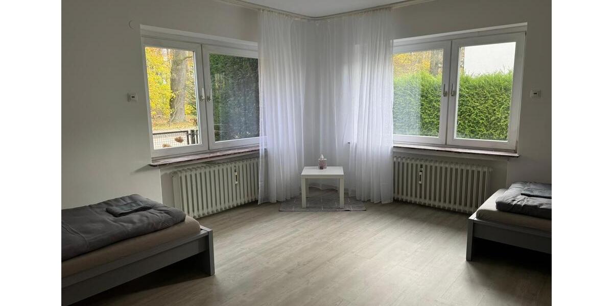 Wohnen auf Zeit Braunschweig Lehndorf-Watenbüttel - 8 Zimmer, 100 m&sup2;, 25&euro; | Angebot:26021240