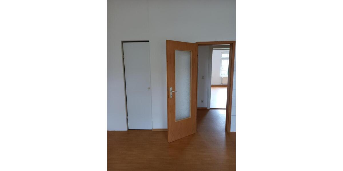 Etagenwohnung Neustrelitz - 3 Zimmer, 78 m&sup2;, 505&euro; | Angebot:26649639