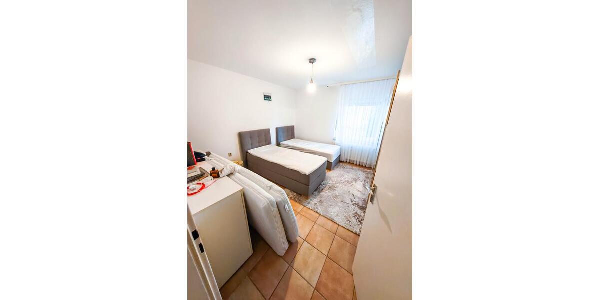 Erdgeschoßwohnung Neunburg vorm Wald - 4 Zimmer, 80 m&sup2;, 580&euro; | Angebot:25964488