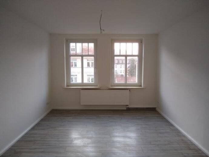 3 Zimmer über 2 Etagen mit 1 Terrasse