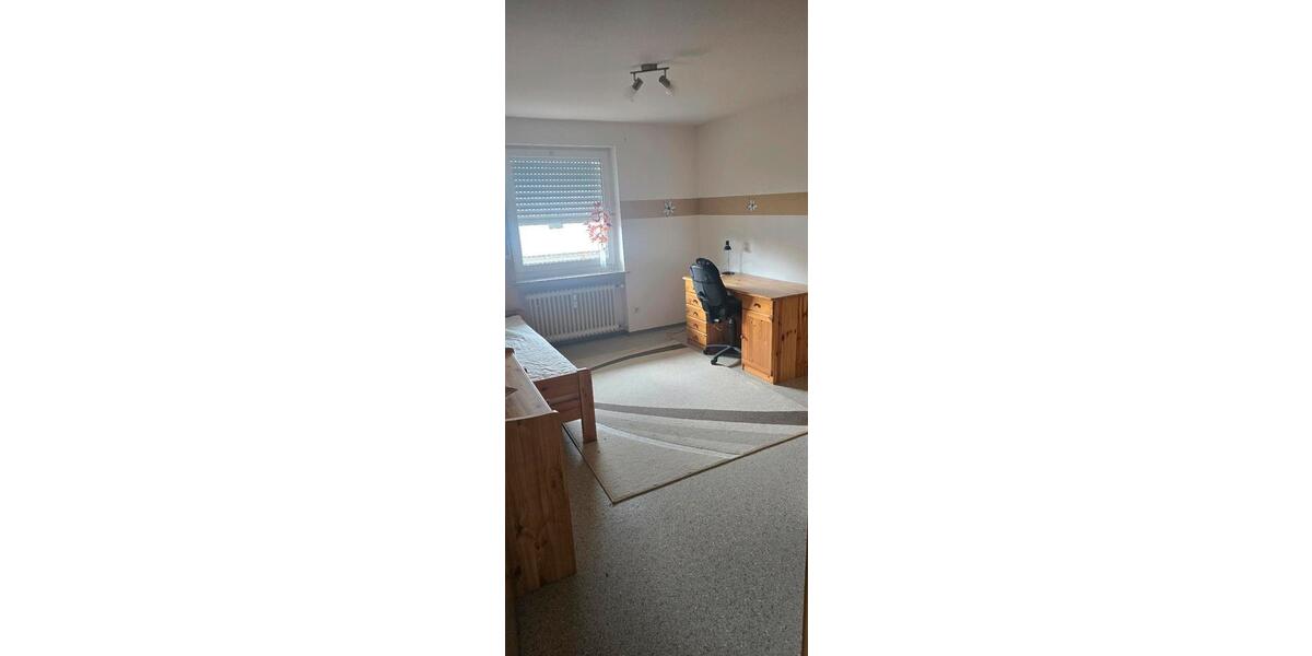 Etagenwohnung Beilngries - 7 Zimmer, 106 m&sup2;, 1.050&euro; | Angebot:26592587