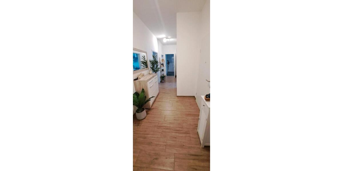 Erdgeschoßwohnung Oschersleben (Bode) - 3 Zimmer, 93 m&sup2;, 877&euro; | Angebot:24691965