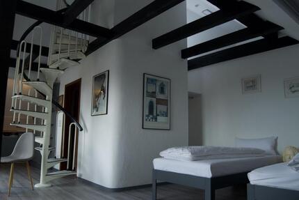 Wohnen auf Zeit Blender - 2 Zimmer, 60 m&sup2;, 1.200&euro; | Angebot:25956983