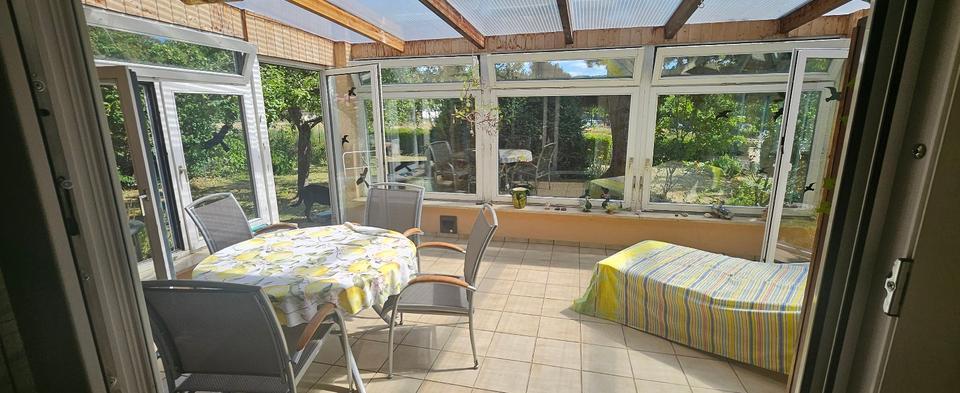 Hallo Refs - Traumlage im Grünen: Zimmer frei in DHH mit Garten