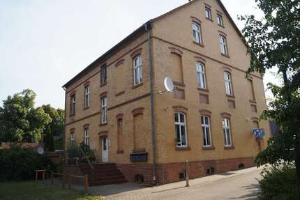 Wohnung zum Mieten in Sallgast 350 € 67.25 m²