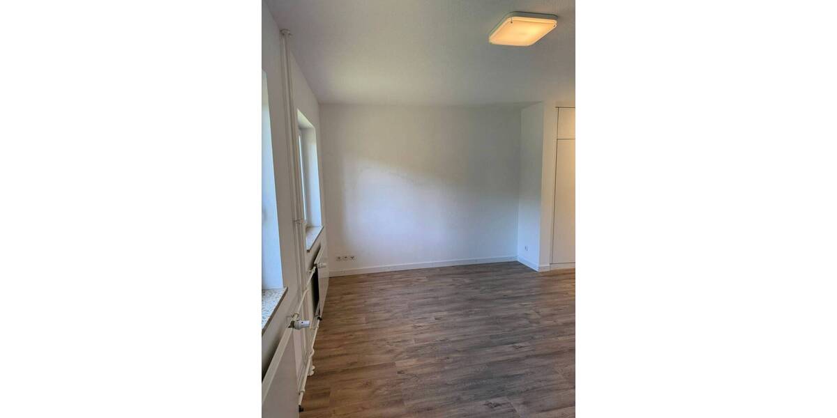 Gewerbeobjekt Giebelstadt - 2 Zimmer, 42 m&sup2;, 485&euro; | Angebot:25700089