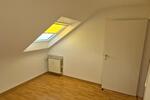 Dachgeschoßwohnung Saarbrücken West - 3 Zimmer, 50 m&sup2;, 400&euro; | Angebot:25298087