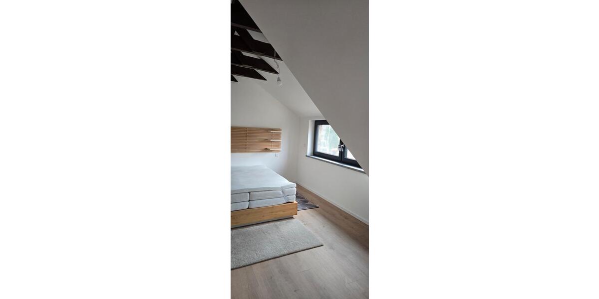 Wohnen auf Zeit Neuss Gnadental - 3 Zimmer, 93 m&sup2;, 1.800&euro; | Angebot:26652647