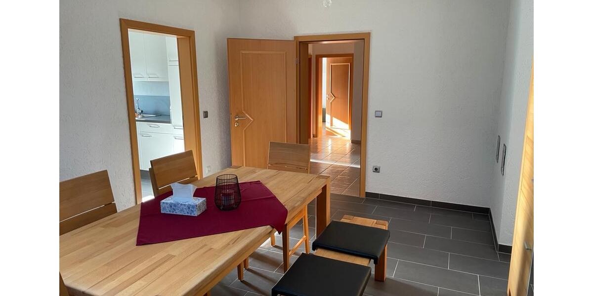 Dachgeschoßwohnung Untergriesbach - 3.5 Zimmer, 105 m&sup2;, 750&euro; | Angebot:26521954