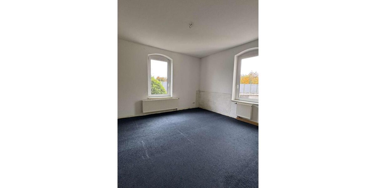 Familienfreundliche Etagenwohnung mit 100 m² und Stellplatz in Radeberg 4 zimmer