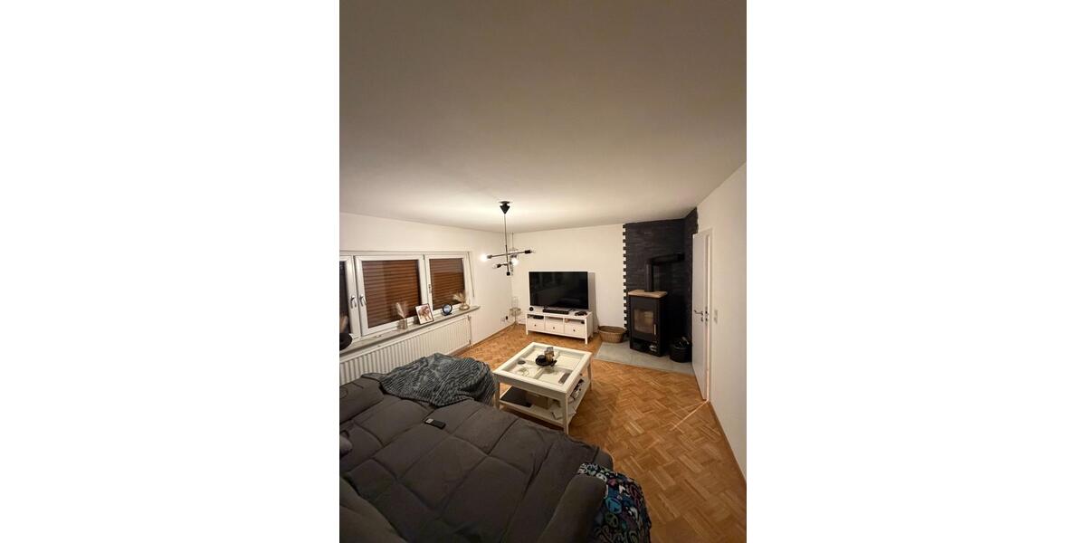 Etagenwohnung Lahntal - 1 Zimmer, 16 m&sup2;, 300&euro; | Angebot:24806194