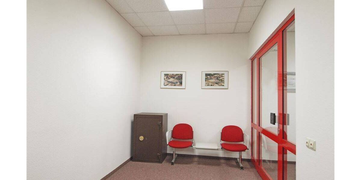 Gewerbeobjekt Frankenberg Frankenberg - 5 Zimmer, 180 m&sup2;, 1.170&euro; | Angebot:25689457