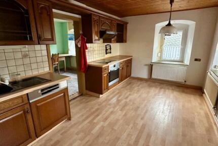 Haus Schwarzenbach am Wald - 5 Zimmer, 115 m&sup2;, 680&euro; | Angebot:24875081