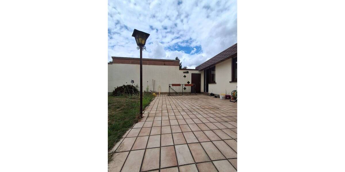 Bungalow Saarbrücken Klarenthal - 4 Zimmer, 130 m&sup2;, 1.100&euro; | Angebot:25666358