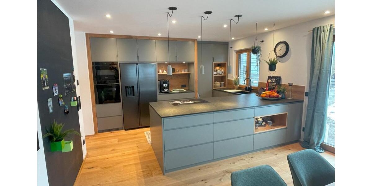 Einfamilienhaus Düsseldorf Stadtmitte - 4 Zimmer, 160 m&sup2;, 3.500&euro; | Angebot:24387574