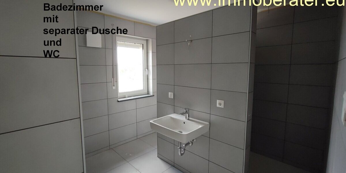 Repräsentative Penthouse-Whg 2-Zimmer - WFL 87 m² auch als Büro nutzbar TG-Stellplatz vorhanden Energiesparhaus . - Einfamilienhaus Kemnath | Angebot:24548861