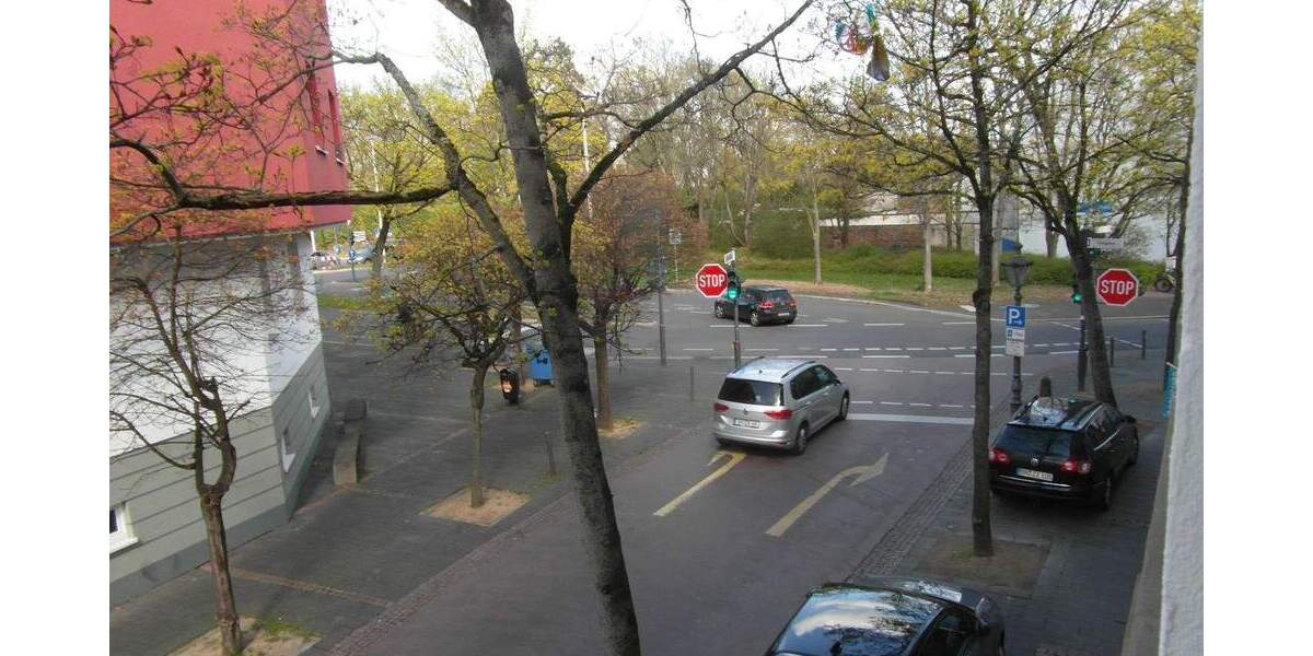 Etagenwohnung Bonn Endenich - 4 Zimmer, 90 m&sup2;, 1.350&euro; | Angebot:25938685