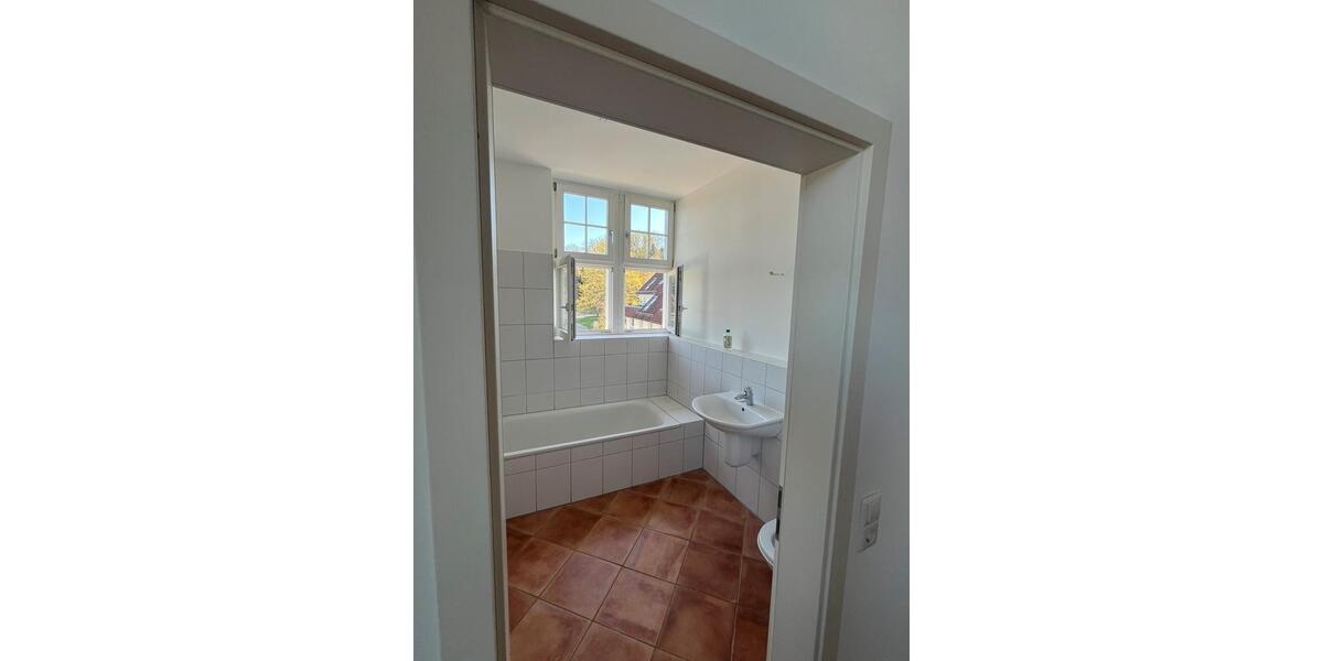 Etagenwohnung Badenweiler - 4.5 Zimmer, 158 m&sup2;, 1.750&euro; | Angebot:26047498