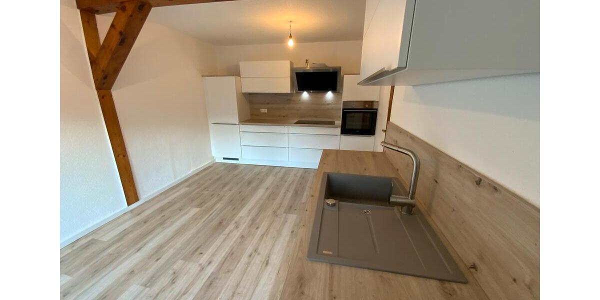 Dachgeschoßwohnung Zella-Mehlis Mehlis - 3 Zimmer, 75 m&sup2;, 550&euro; | Angebot:26041702