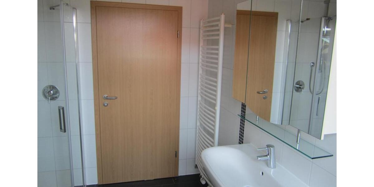 Etagenwohnung Friedeburg - 2 Zimmer, 70 m&sup2;, 600&euro; | Angebot:25867758