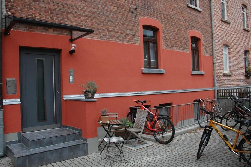Dachatelier mit Garten für Studenten nördlich vom Damenviertel