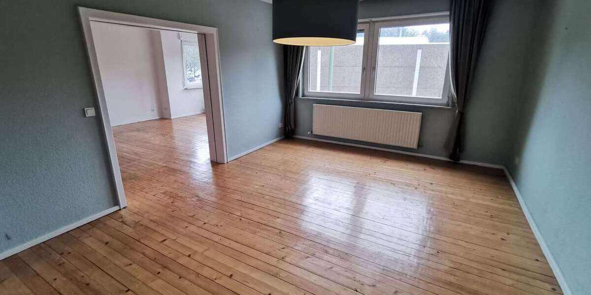 Etagenwohnung Kaiserslautern Betzenberg - 5 Zimmer, 139 m&sup2;, 1.330&euro; | Angebot:26777282