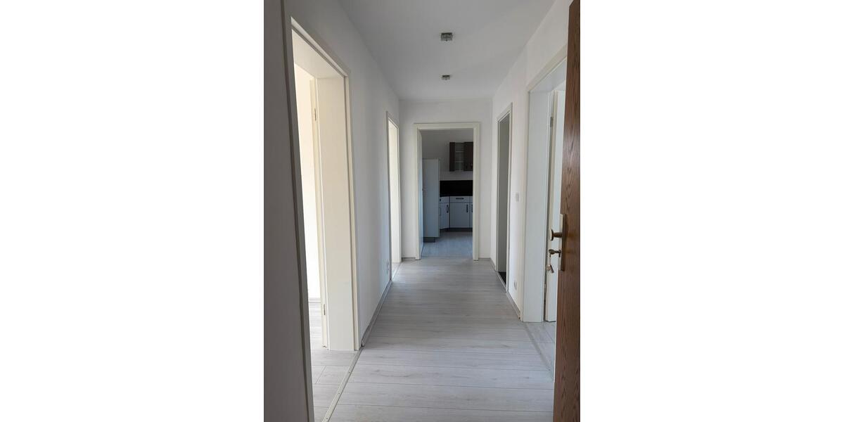 Etagenwohnung Gerbstedt - 3 Zimmer, 64 m&sup2;, 350&euro; | Angebot:25174821