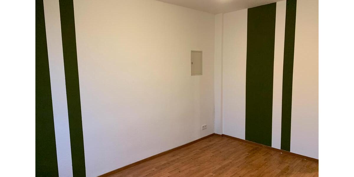 3 Zimmer Wohnung HochParterre mit Einbauküche, 85qm ruhige Lage 3 zimmer