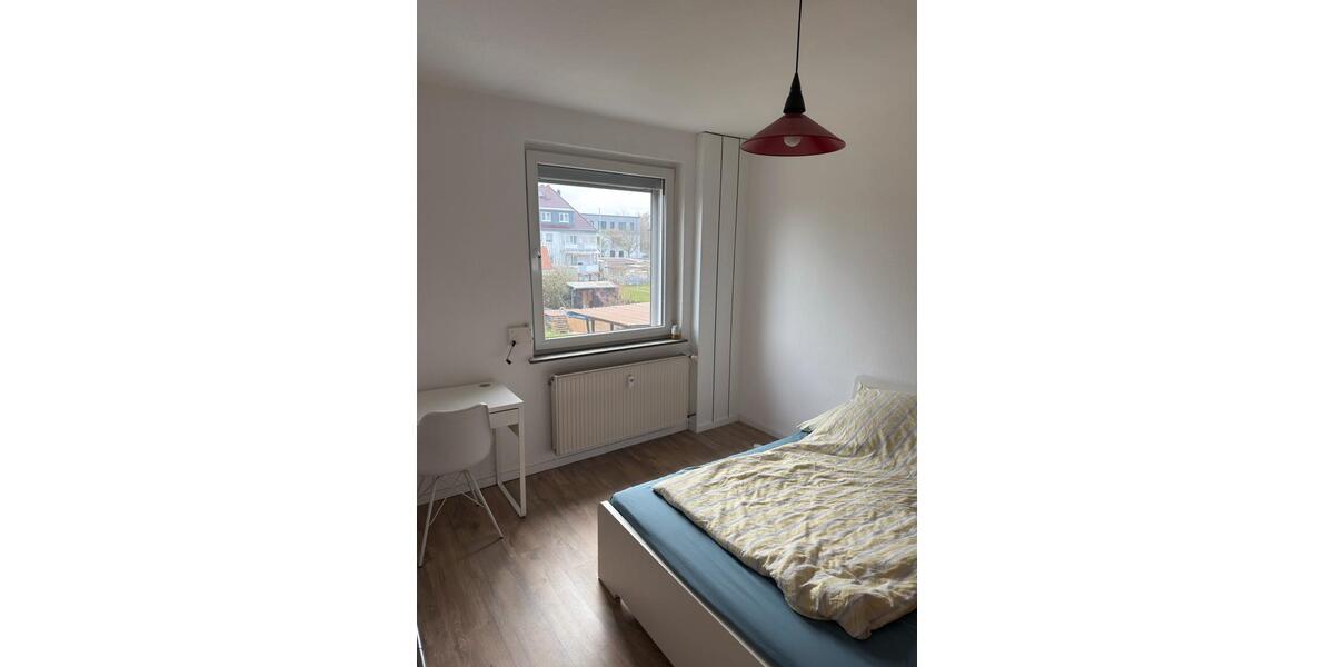 Etagenwohnung Kassel Niederzwehren - 1 Zimmer, 15 m&sup2;, 260&euro; | Angebot:25975705
