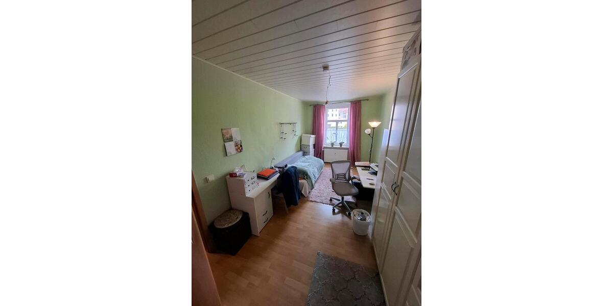 Etagenwohnung Grimma - 4 Zimmer, 80 m&sup2;, 840&euro; | Angebot:25923561