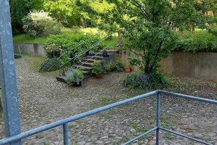 2-Zimmer-Wohnung mit großer Hochterrasse zur Ostseite