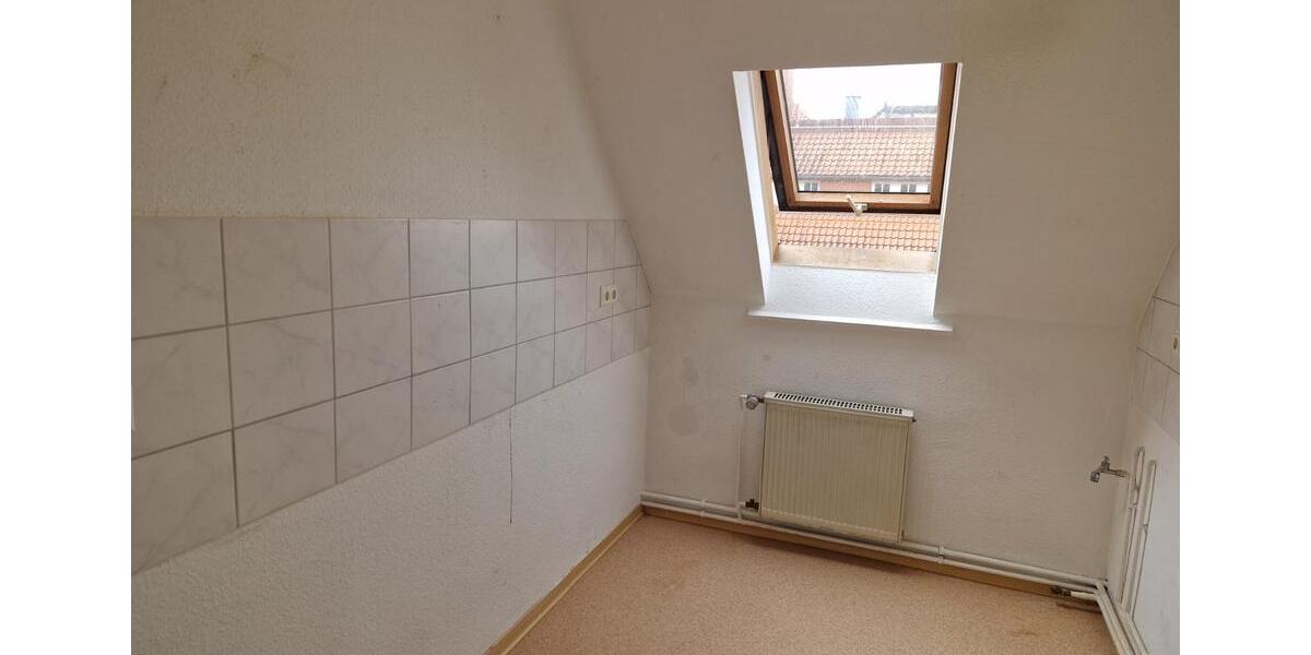 Dachgeschoßwohnung Mühlhausen (Thüringen) - 2 Zimmer, 68 m&sup2;, 385&euro; | Angebot:26443127