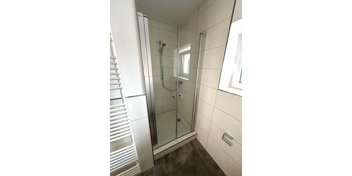 Etagenwohnung Homburg - 4 Zimmer, 130 m&sup2;, 1.250&euro; | Angebot:24784259