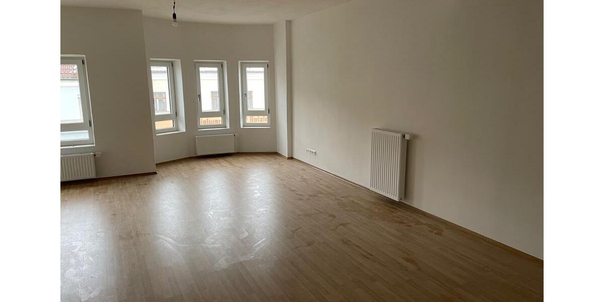 Etagenwohnung Osterhofen - 2 Zimmer, 92 m&sup2;, 644&euro; | Angebot:26648171